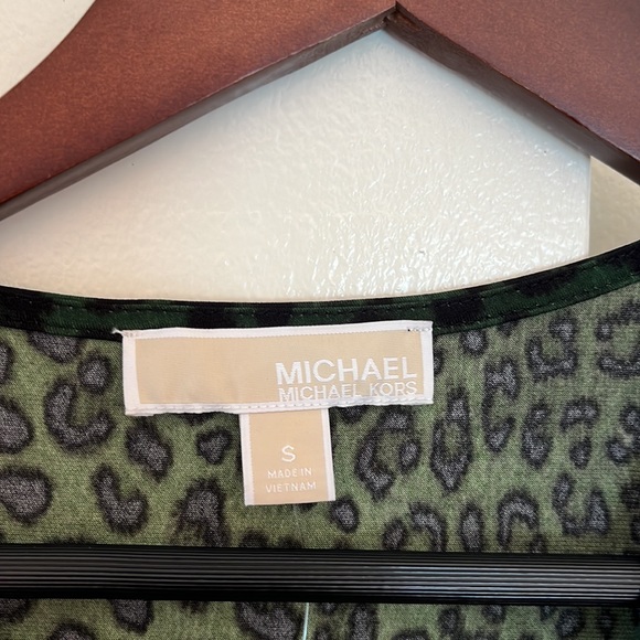 NWT Michael Kors green “moss” leopard print dress. Size S. - Picture 3 of 6